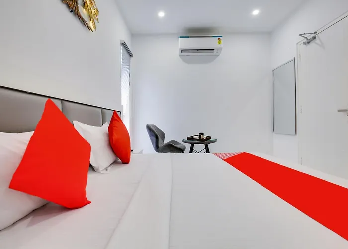Hotel O Sky White House