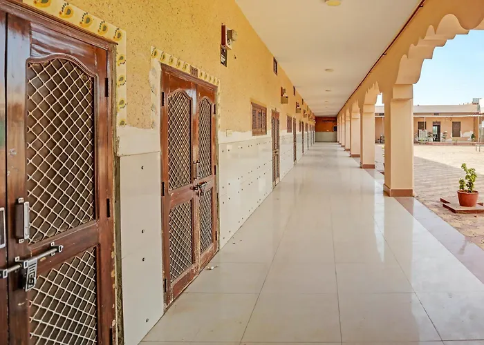 Collection O Mg Hotel & Resturant