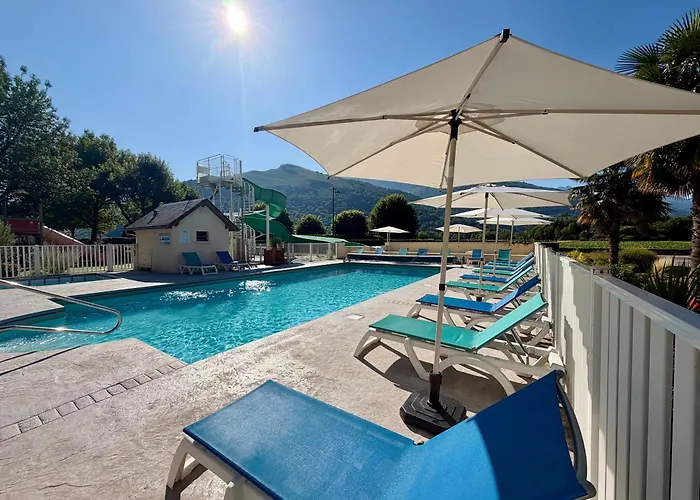 Camping Familial - Parc Aquatique - Grande Aire De Jeux A La Montagne