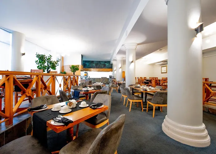 Gooderson Tropicana Hotel