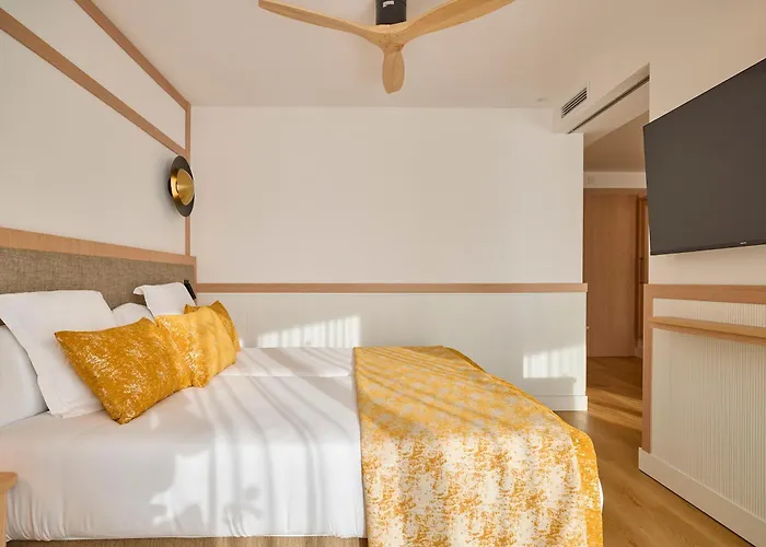Tomir Portals Suites - Adults Only
