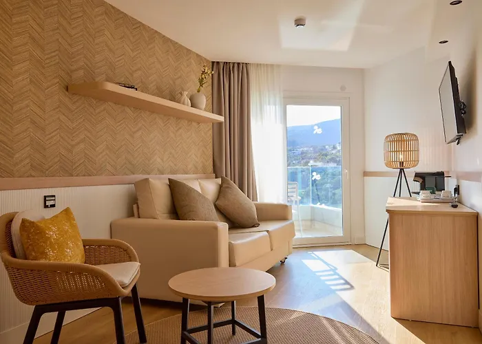 Tomir Portals Suites - Adults Only