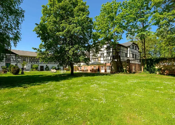Chateau De Pourtales
