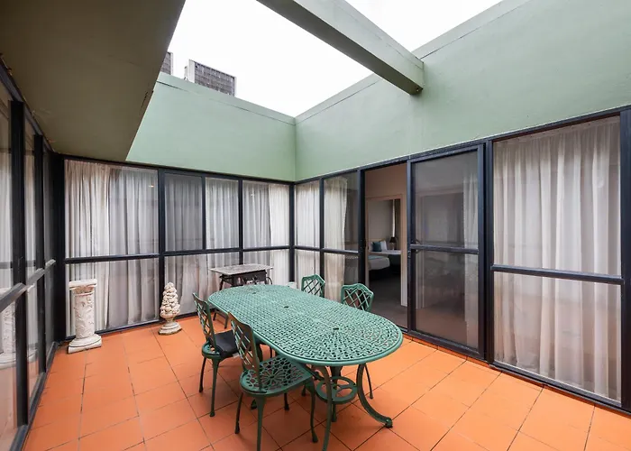 Belconnen Way Hotel & Serviced Apartments