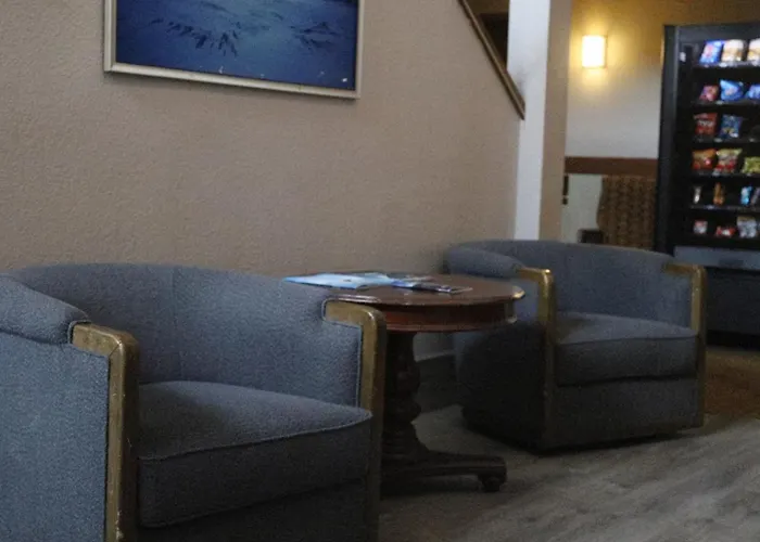 Americas Best Value Inn & Suites Anchorage Airport