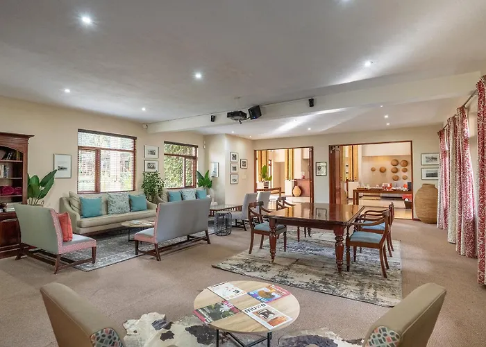 Casterbridge Hollow Boutique Hotel