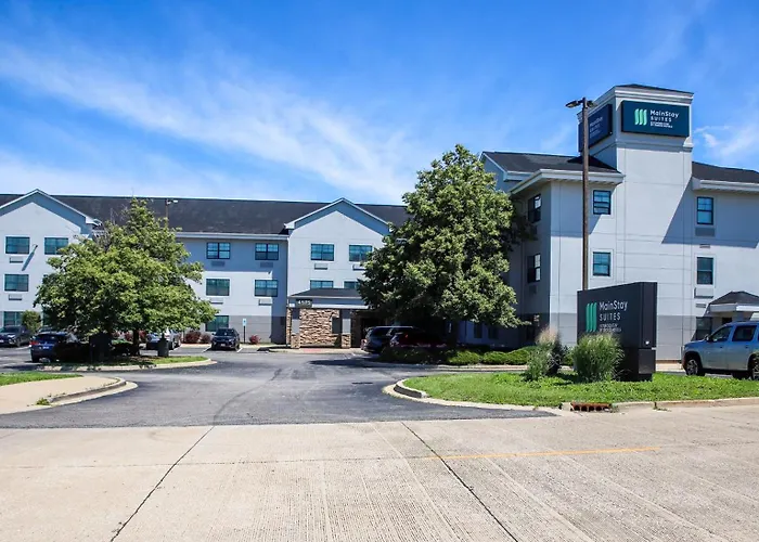 Mainstay Suites Chicago Hillside