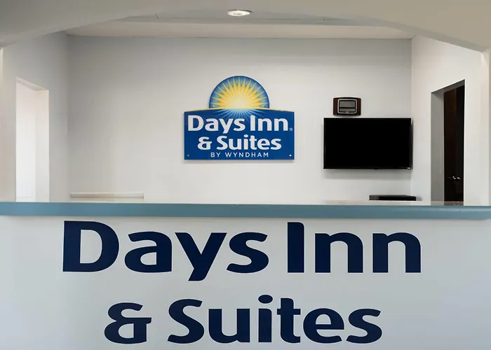 Days Inn & Suites By Wyndham Byram