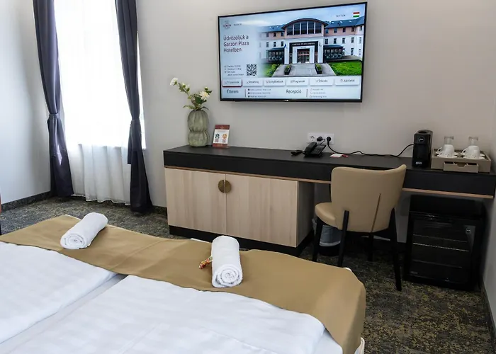 Hotel Garzon Plaza