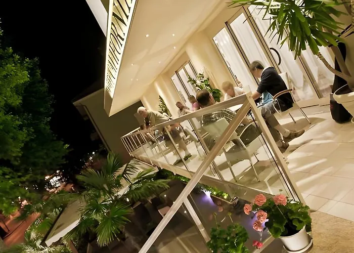 California Pastry Hotel