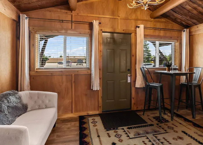 Elkhorn Cabins And Inn