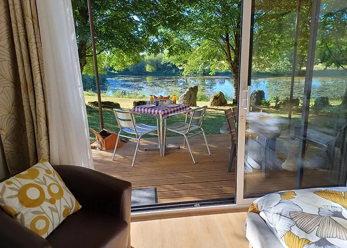 Camping Etang Du Camp