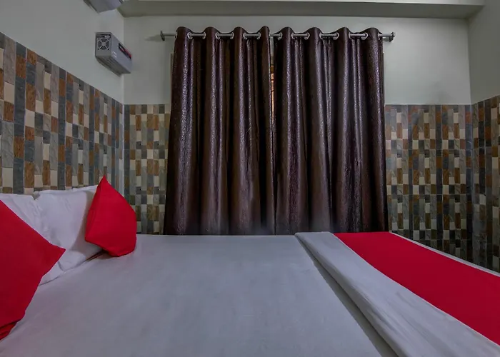 Hotel O V Knot Residency