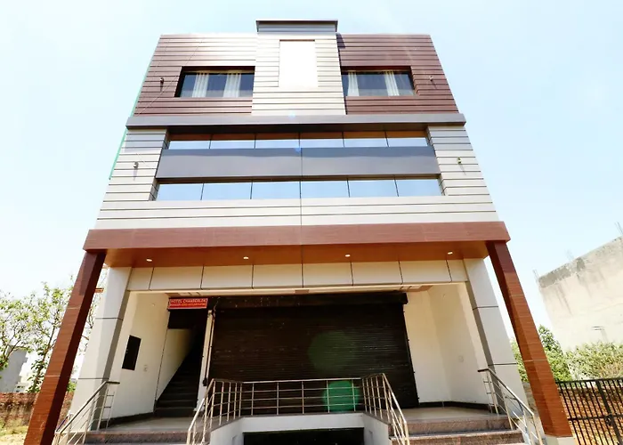 OYO Hotel Chanderlok