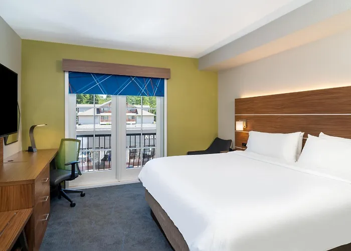 Holiday Inn Express & Suites - Dahlonega - University Area By Ihg