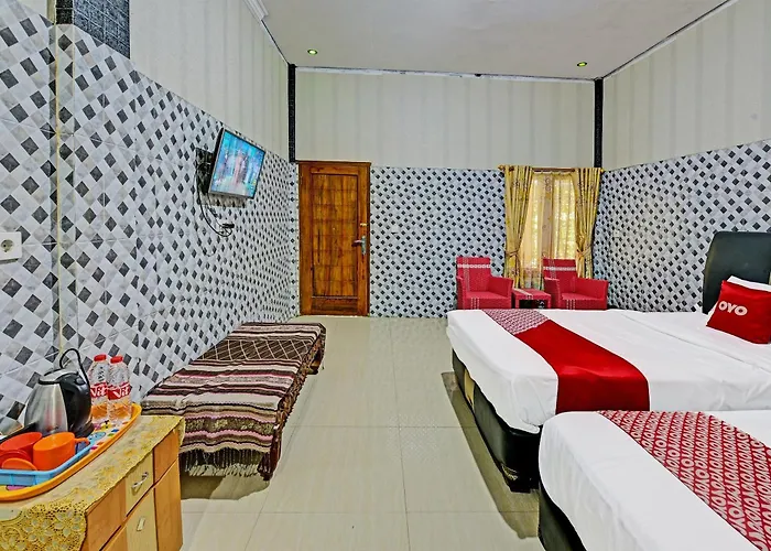 Spot On 91376 Hotel Bintang Flores