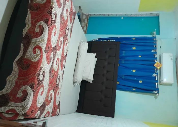 Oyo 91477 Fazira Home Stay Syariah