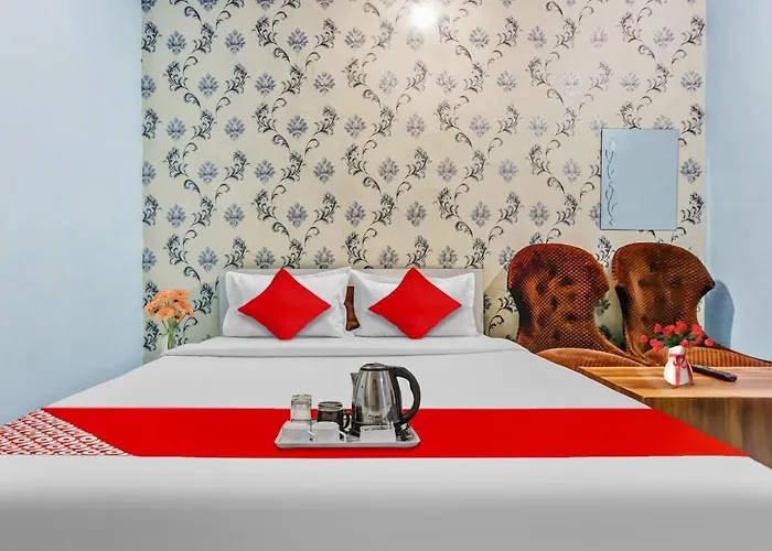 Hotel O K D Guest House