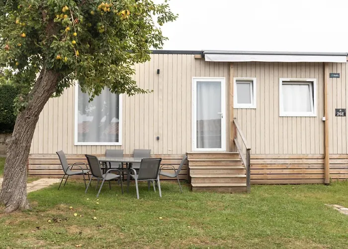 Santillana Bungalow & Glamping Resort