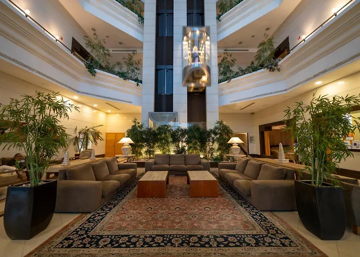 Riviera Hotel