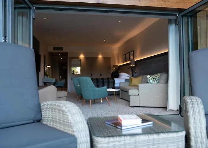 Lodore Falls Hotel & Spa