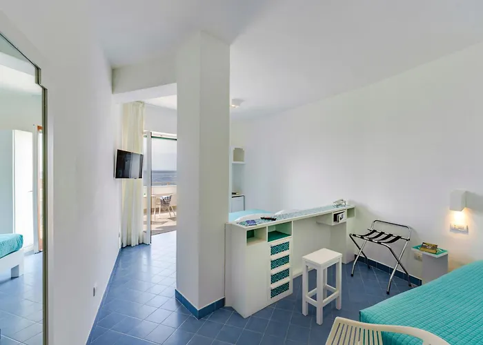 Hotel Baia Di Puolo