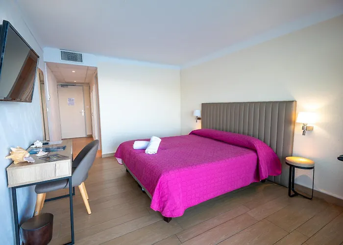 Hotel Roc E Mare