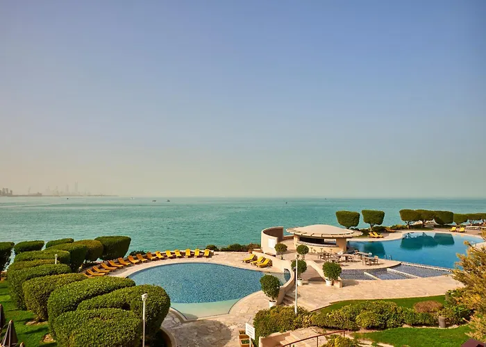 Marina Hotel
