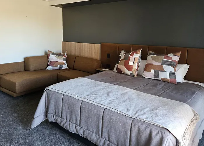 Distinction Mackenzie Country Hotel