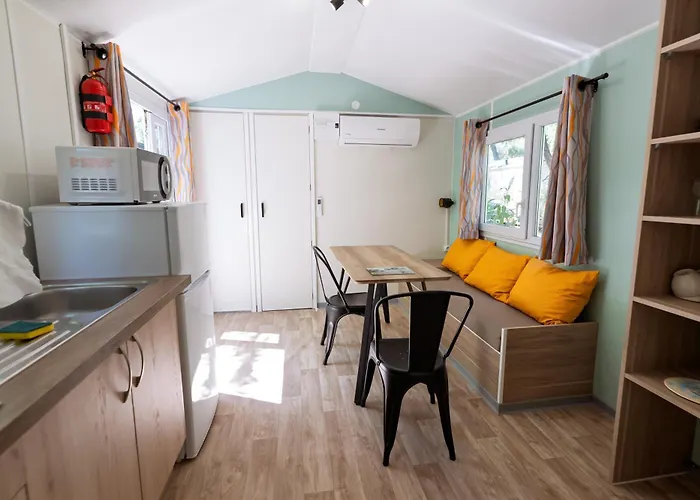 Camping La Pinede Enchantee