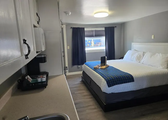 Seawinds Motel & Suites