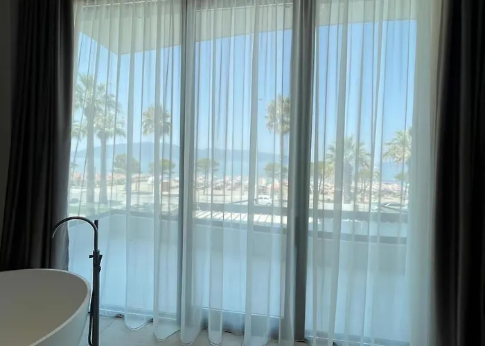 Marina Premium Beach Hotel & Apartments