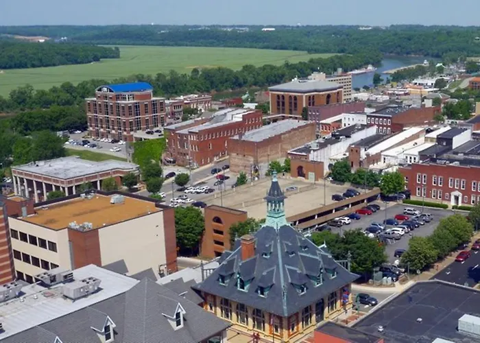 Holiday Inn - Clarksville Northeast By Ihg