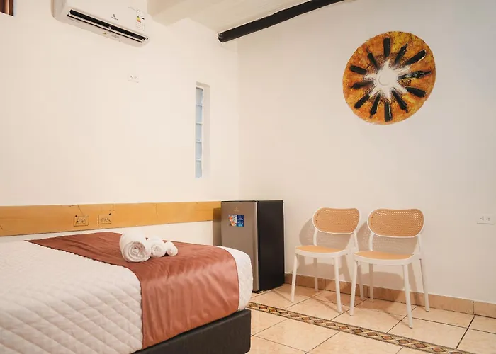 Hotel Crossman