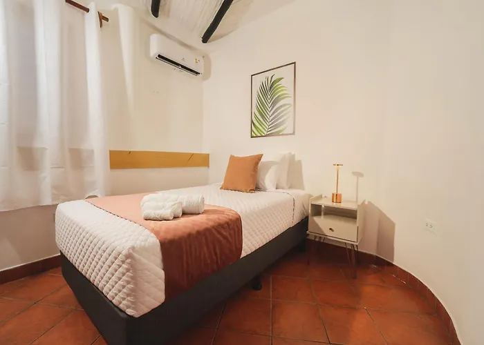 Hotel Crossman