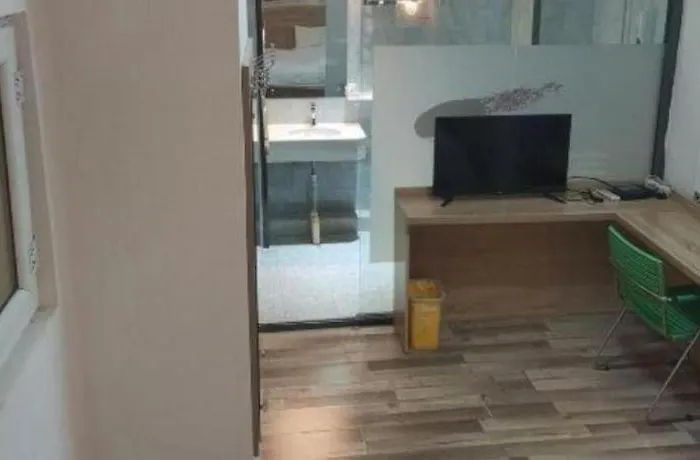 Pai Hotel-Hami Yingbin Avenue Airport