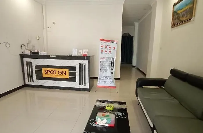 Oyo 2220 Pink'S Guest House