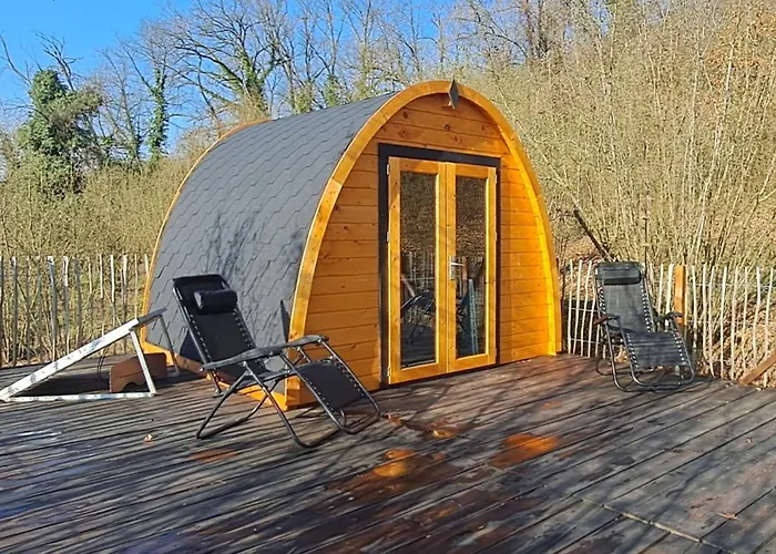 La Nocciolaia Glamping Di Langa