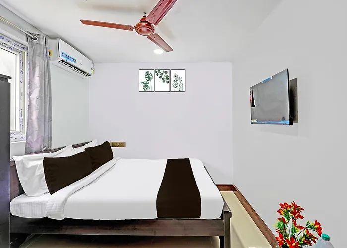 Hotel O Sholinganallur Near Anjaneya Temple