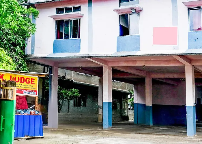 Hotel O Dhonsiri Lodge