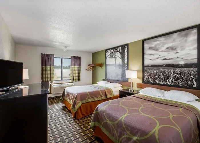 Super 8 By Wyndham Wayne