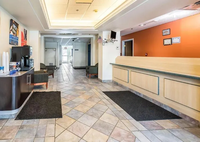 Econo Lodge Hot Springs South