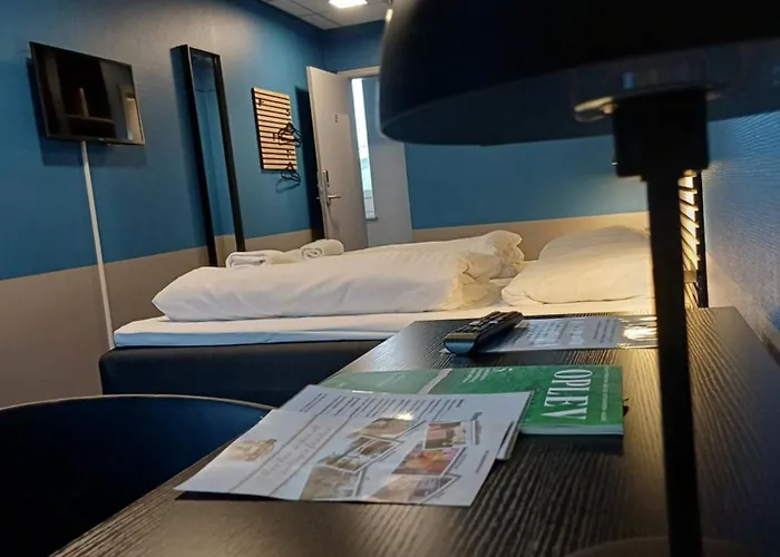 Stylish Double Room 4 In Saeby
