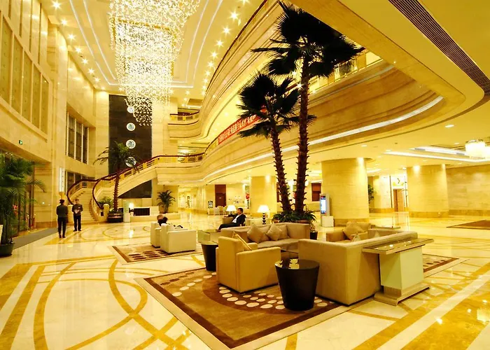 Crowne Plaza Hotel Dandong