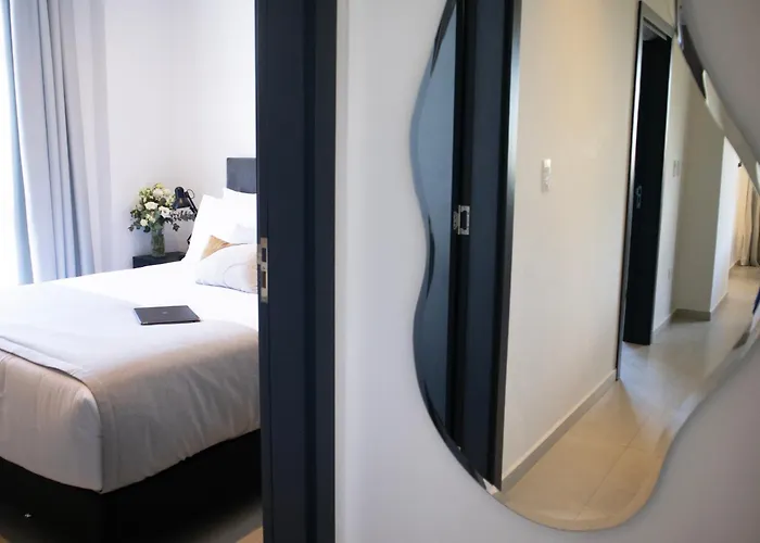 Divina Tower Apart Hotel