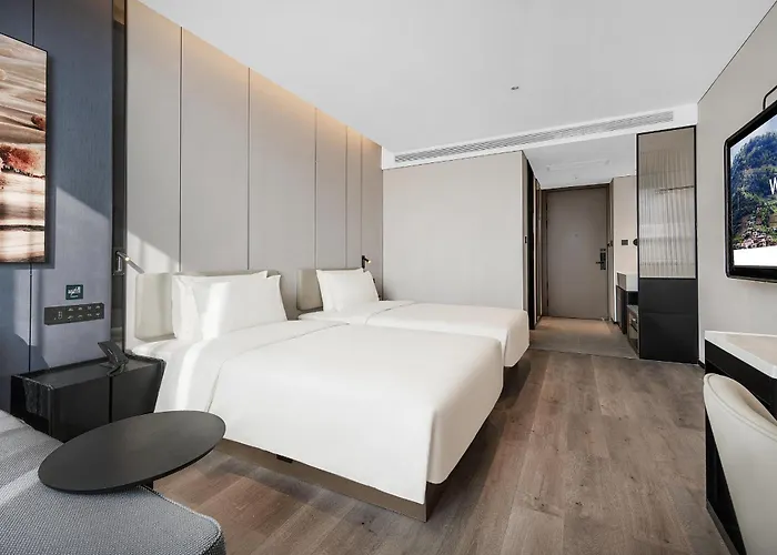 Atour Hotel Xichang Qionghai Wetland Park Aerospace Avenue