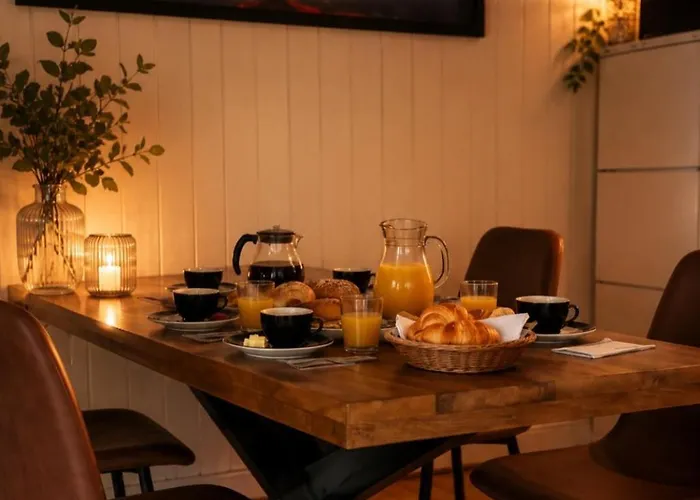 Chalet Bosrust Met Serre & Priveparking Natuur Nabij Maastricht