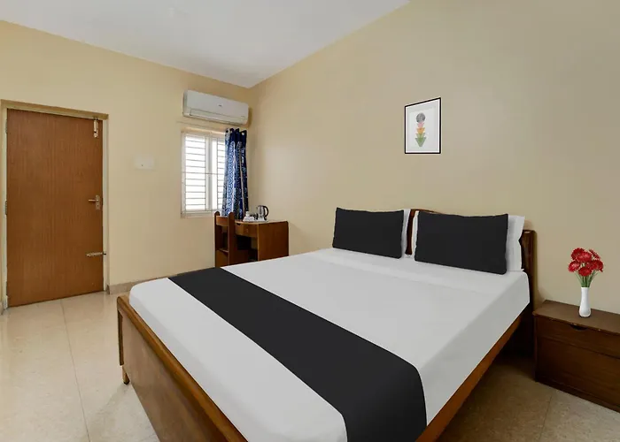 Super Hotel O Chinnamuthu Main Street