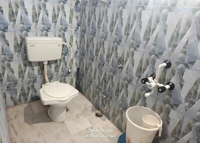 Anand Homestay