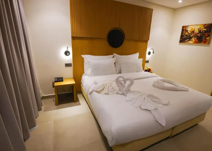 Faho Hotel